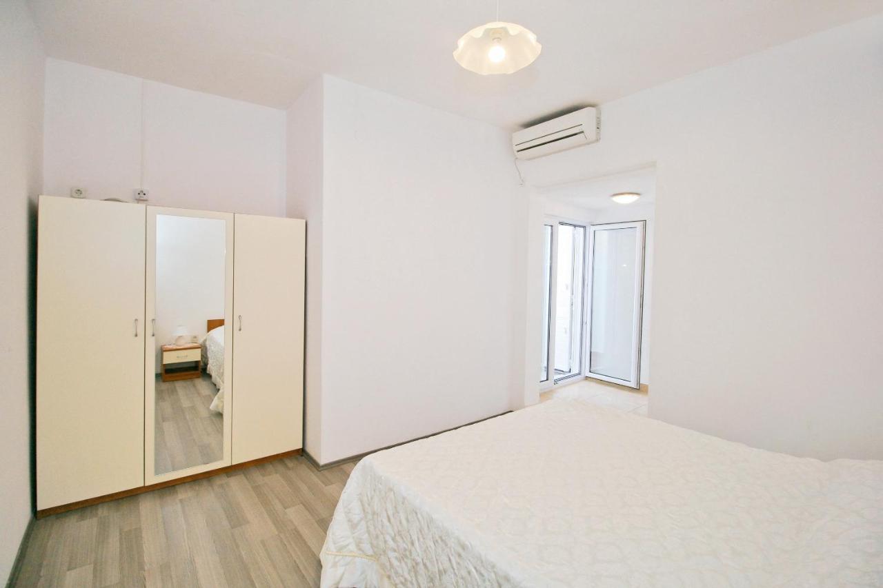Apartments Ane Molunat Zewnętrze zdjęcie